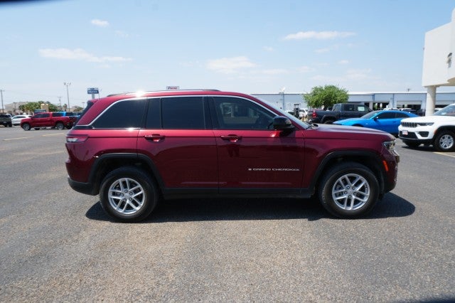 2023 Jeep Grand Cherokee Laredo