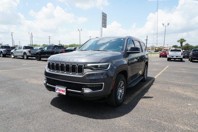 2023 Jeep Wagoneer Base