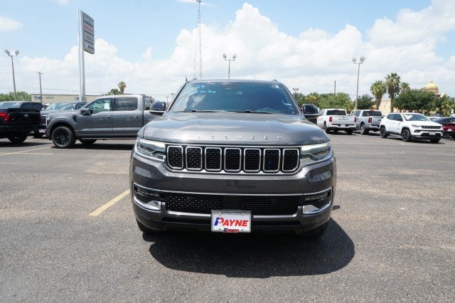 2023 Jeep Wagoneer Base