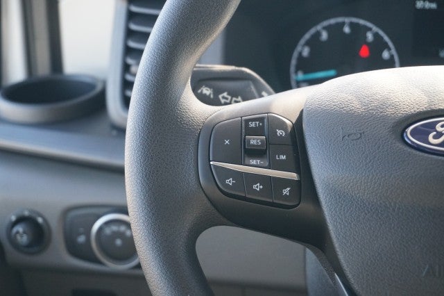 2025 Ford Transit Passenger Wagon XL