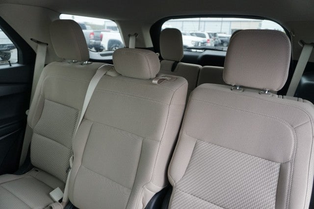 2021 Ford Explorer Base