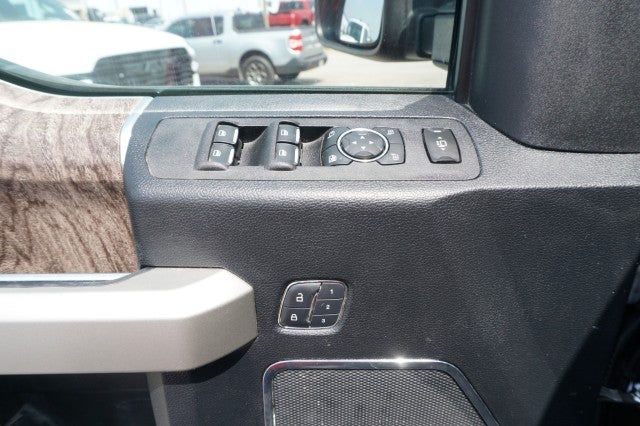2017 Ford Super Duty F-250 SRW Lariat