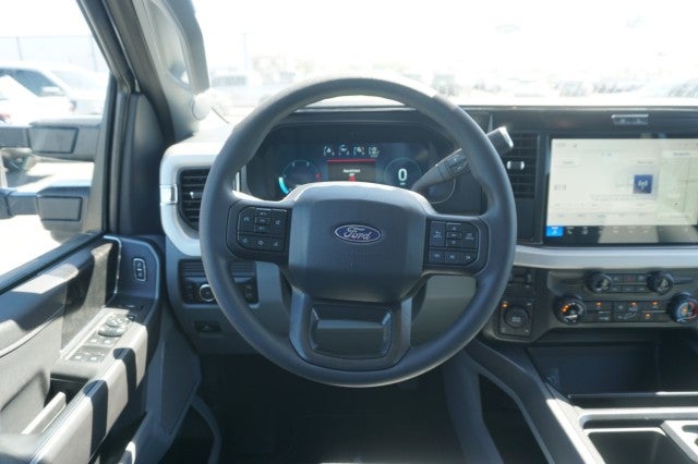 2027 Ford Super Duty F-350 SRW XL