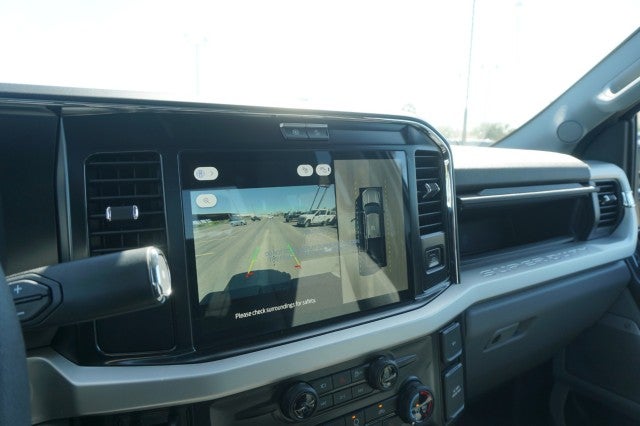 2027 Ford Super Duty F-350 SRW XL