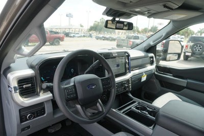 2027 Ford Super Duty F-350 DRW XL