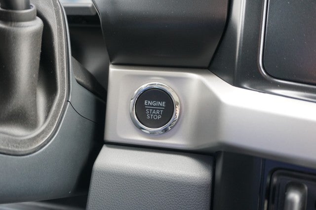 2027 Ford Super Duty F-350 DRW XL