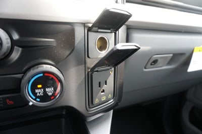 2027 Ford Super Duty F-350 DRW XL
