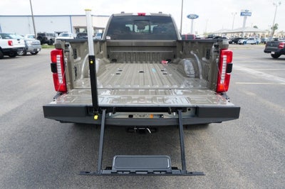 2027 Ford Super Duty F-350 DRW XL
