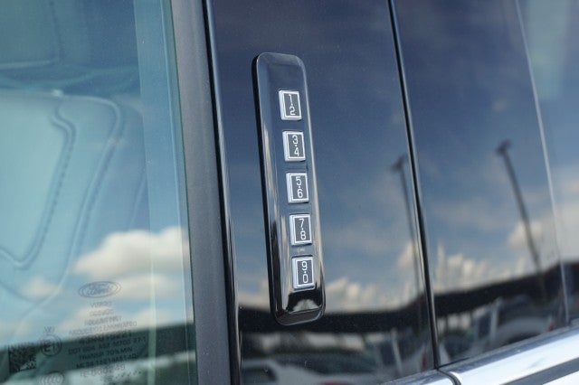 2027 Ford Super Duty F-450 DRW XL
