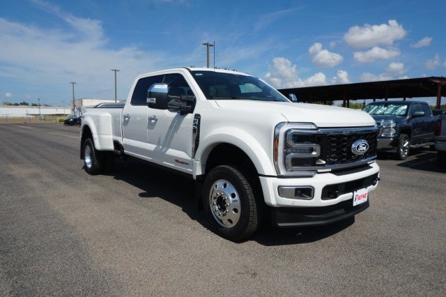 2027 Ford Super Duty F-450 DRW XL