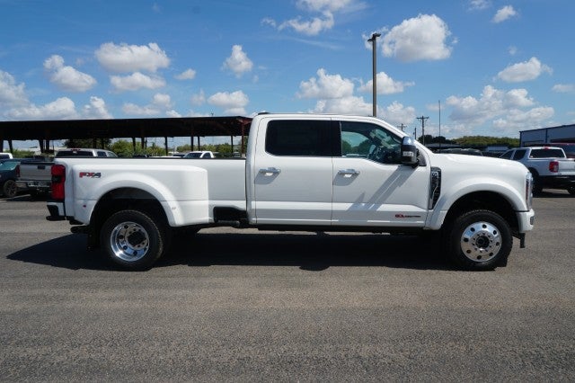 2027 Ford Super Duty F-450 DRW XL