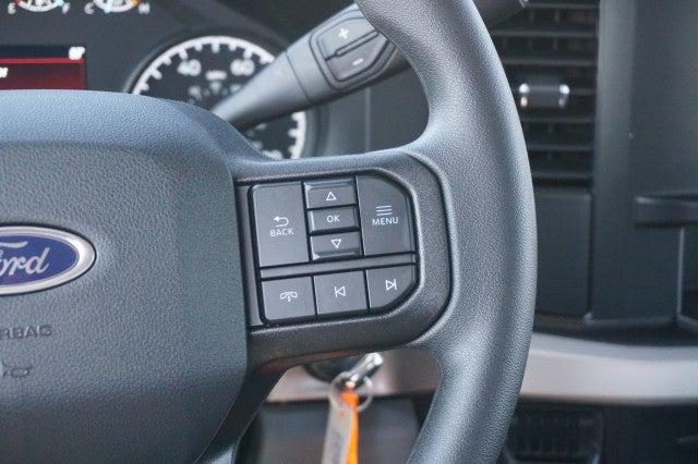 2025 Ford Super Duty F-350 SRW XL