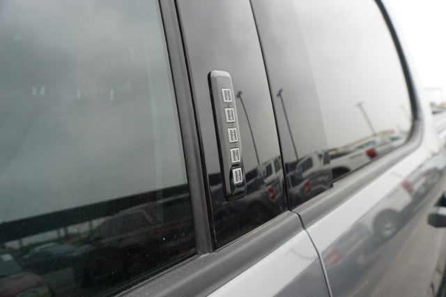2023 Ford F-150 Lightning XLT