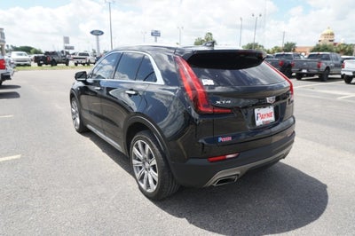 2022 Cadillac XT4 FWD Premium Luxury