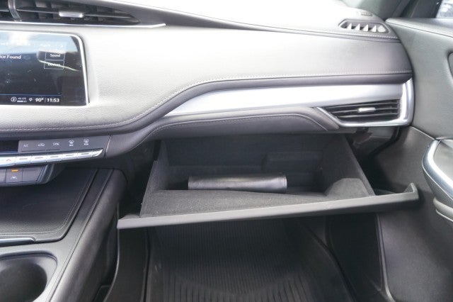 2022 Cadillac XT4 FWD Premium Luxury