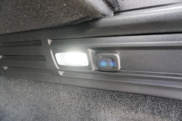 2022 Cadillac XT4 FWD Premium Luxury