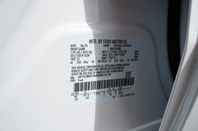 2025 Ford Maverick Lobo Standard