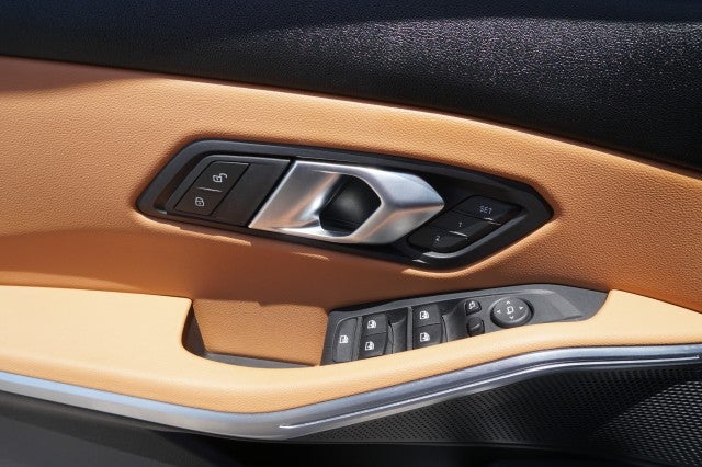 2024 BMW 3 Series 330i