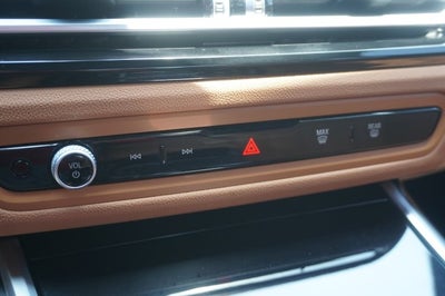 2024 BMW 3 Series 330i