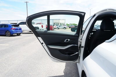 2025 BMW 3 Series 330i xDrive