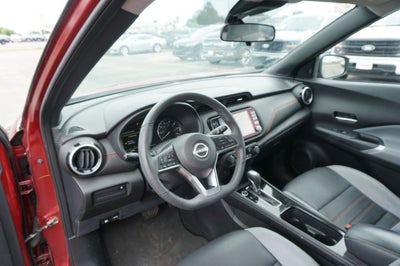 2023 Nissan Kicks SR