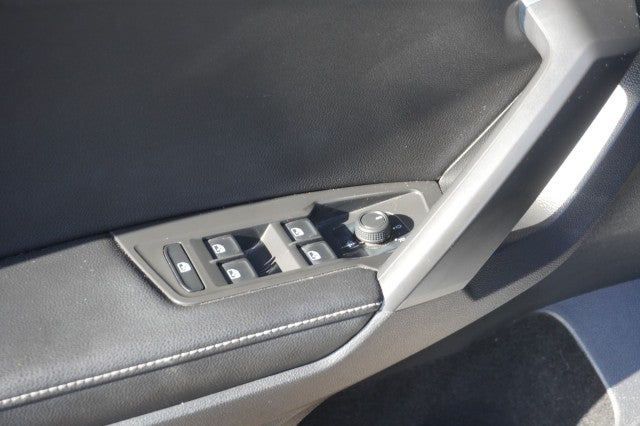 2022 Volkswagen Tiguan S