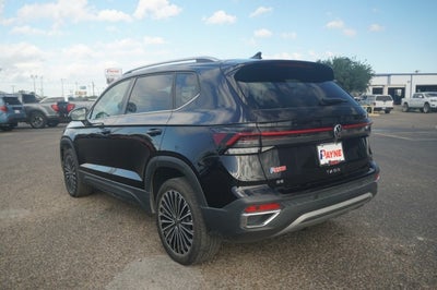 2025 Volkswagen Taos SE
