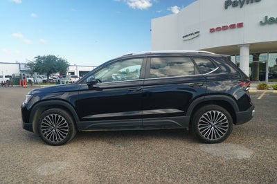 2025 Volkswagen Taos SE