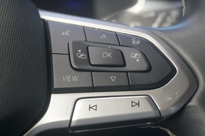 2025 Volkswagen Taos SE