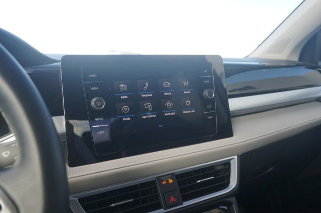 2025 Volkswagen Taos SE