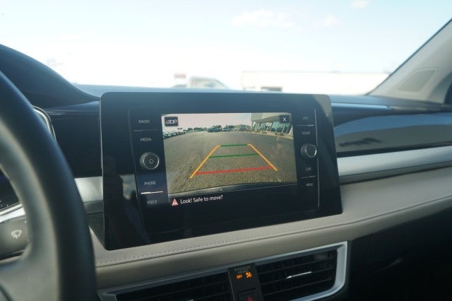 2025 Volkswagen Taos SE