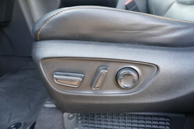 2022 Toyota Sienna XLE Woodland Edition