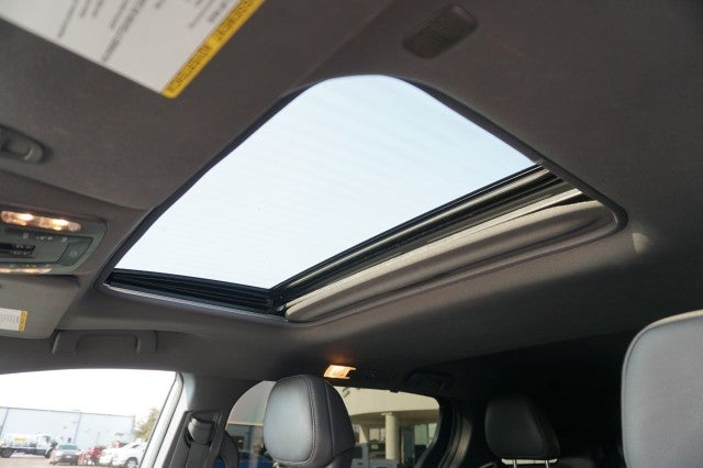 2022 Toyota Sienna XLE Woodland Edition