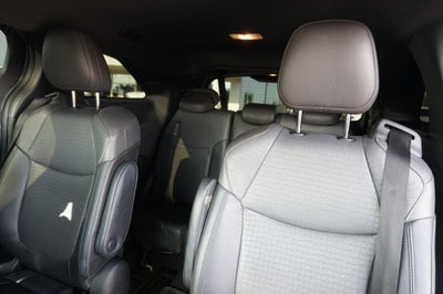 2022 Toyota Sienna XLE Woodland Edition