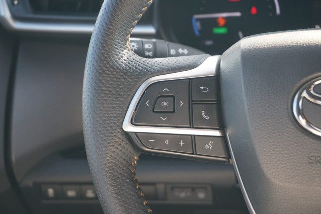 2022 Toyota Sienna XLE Woodland Edition