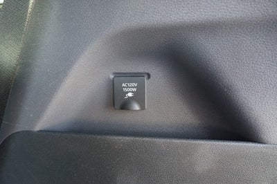 2022 Toyota Sienna XLE Woodland Edition