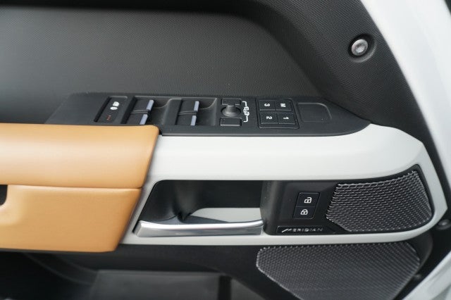 2024 Land Rover Defender S