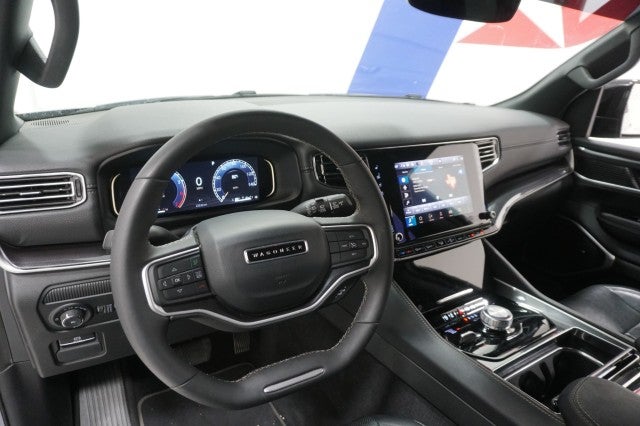 2024 Jeep Wagoneer Base