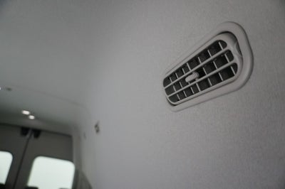 2025 Ford Transit Passenger Wagon XLT