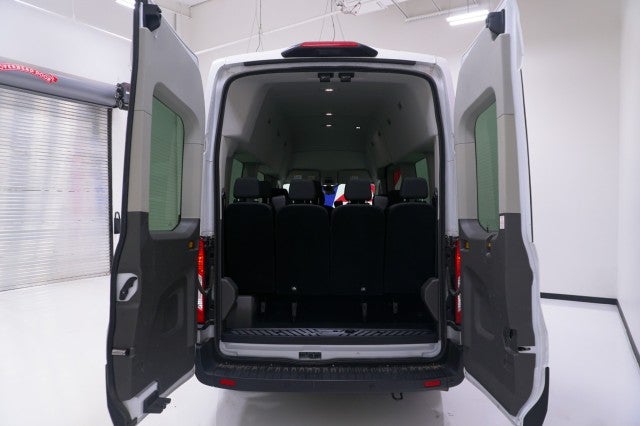 2025 Ford Transit Passenger Wagon XLT
