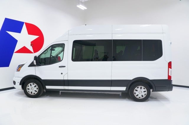 2025 Ford Transit Passenger Wagon XLT