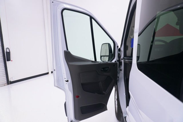 2025 Ford Transit Passenger Wagon XLT
