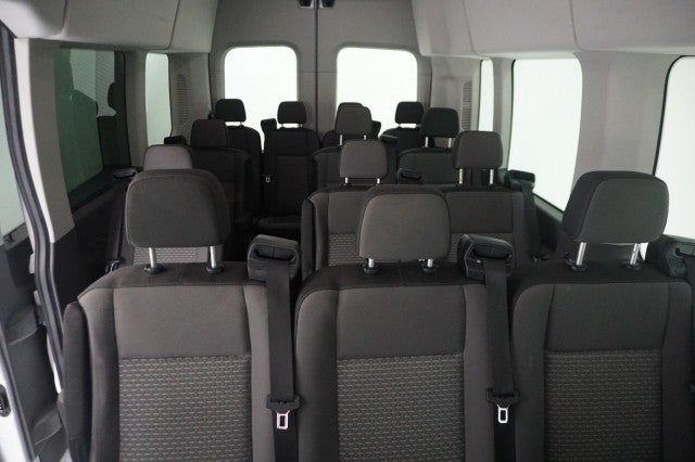 2025 Ford Transit Passenger Wagon XLT
