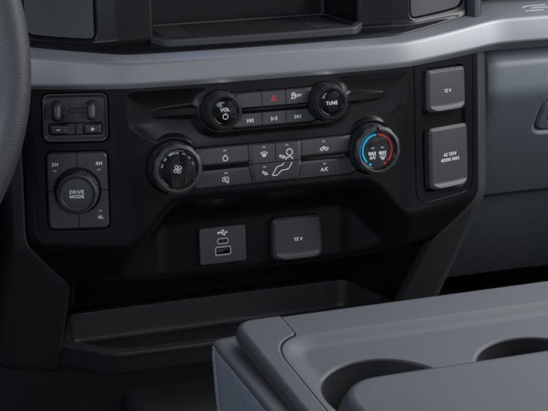 2025 Ford Super Duty F-550 DRW XL