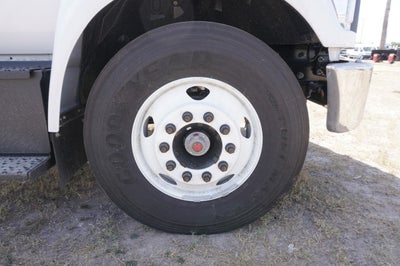 2027 Ford F-650 Straight Frame Base