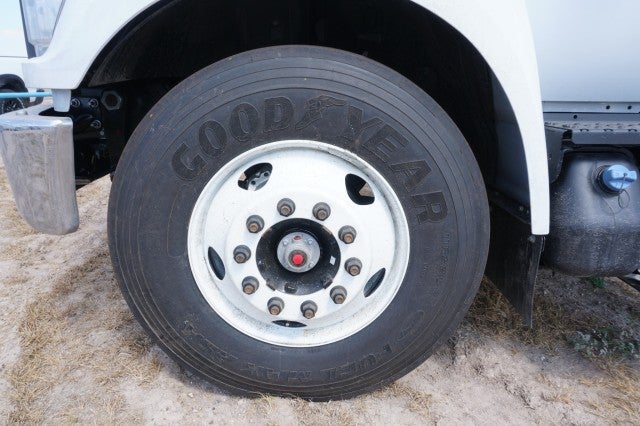 2027 Ford F-650 Straight Frame Base