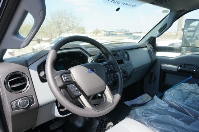 2027 Ford F-650 Straight Frame Base