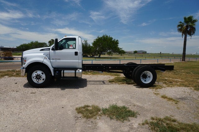 2026 Ford F-650 F-650 Diesel Straight Frame