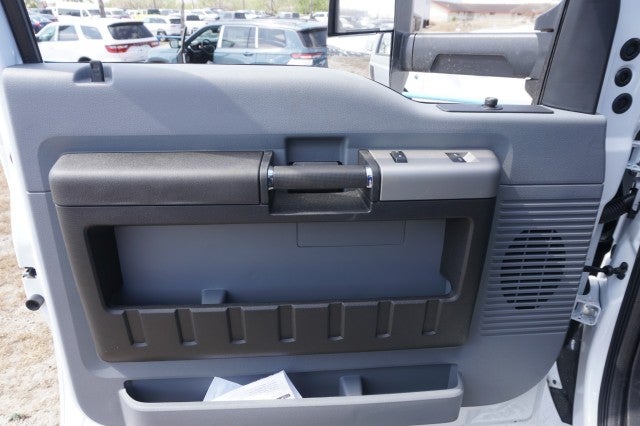 2027 Ford F-650 Straight Frame Base