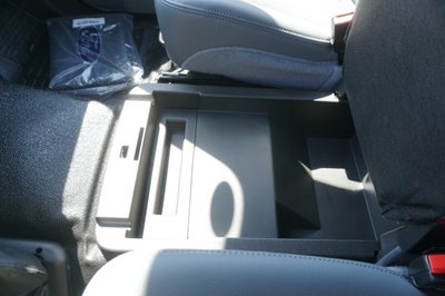 2027 Ford F-750 Straight Frame Base